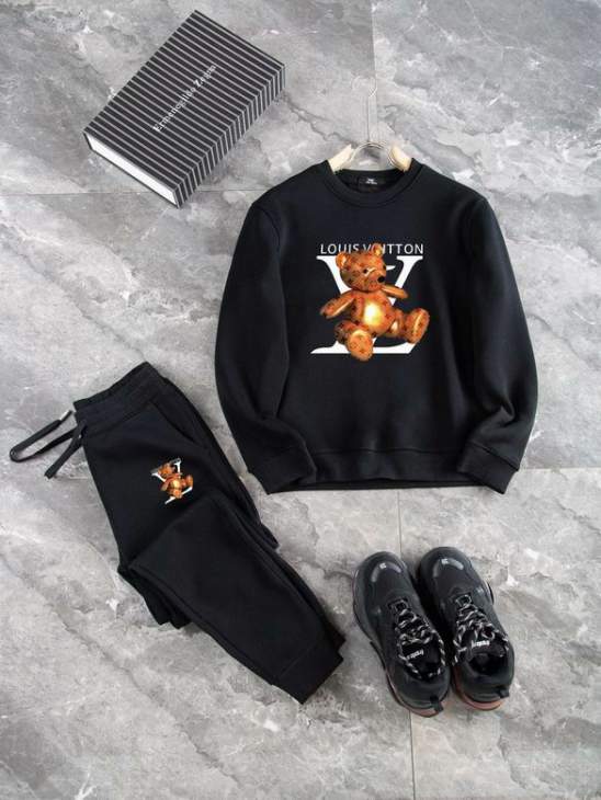 Picture of LV Sweater Suits _SKULVM-4XLkdtn9440909
